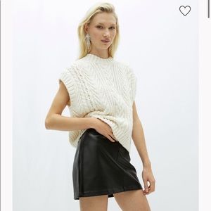 H&M cream cable knit sweater vest. Size XS